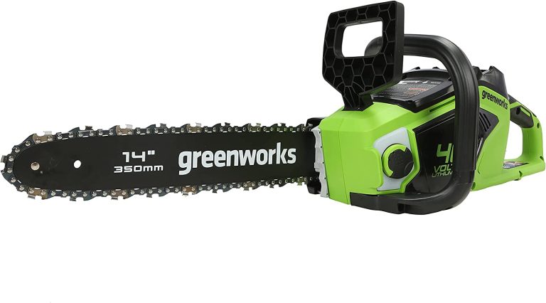 Greenworks GD40CS15 : notre avis sur cette tronçonneuse à batterie 40 V