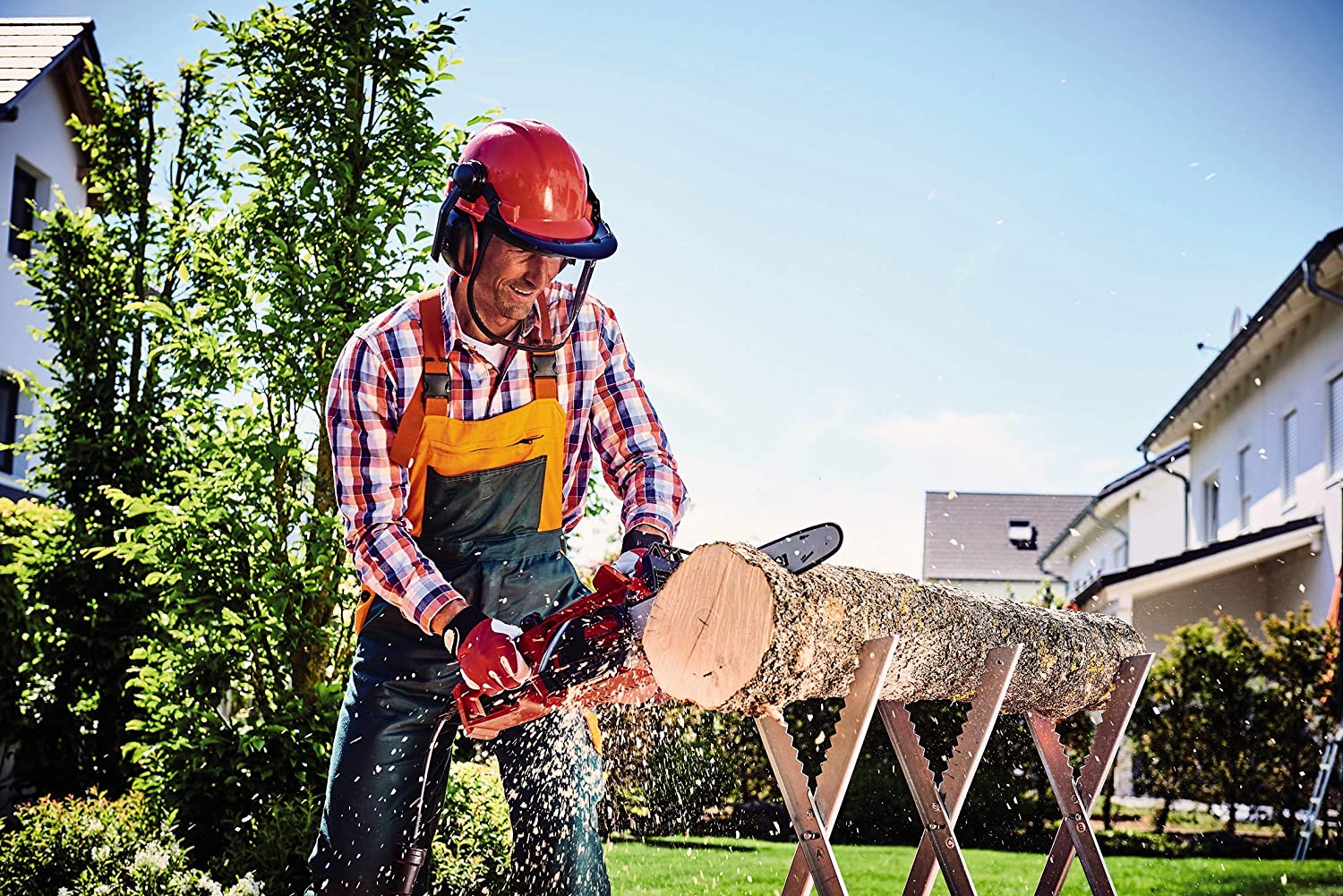Einhell GH-EC 2040 vue de profil avec sa molette de tension sans outil