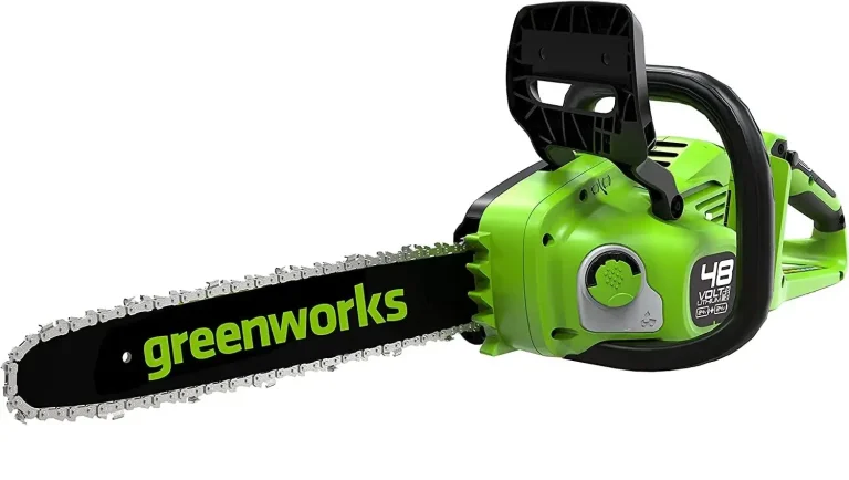 Greenworks GD24X2CS36K4X : avis sur cette tronçonneuse à double batterie 24 V