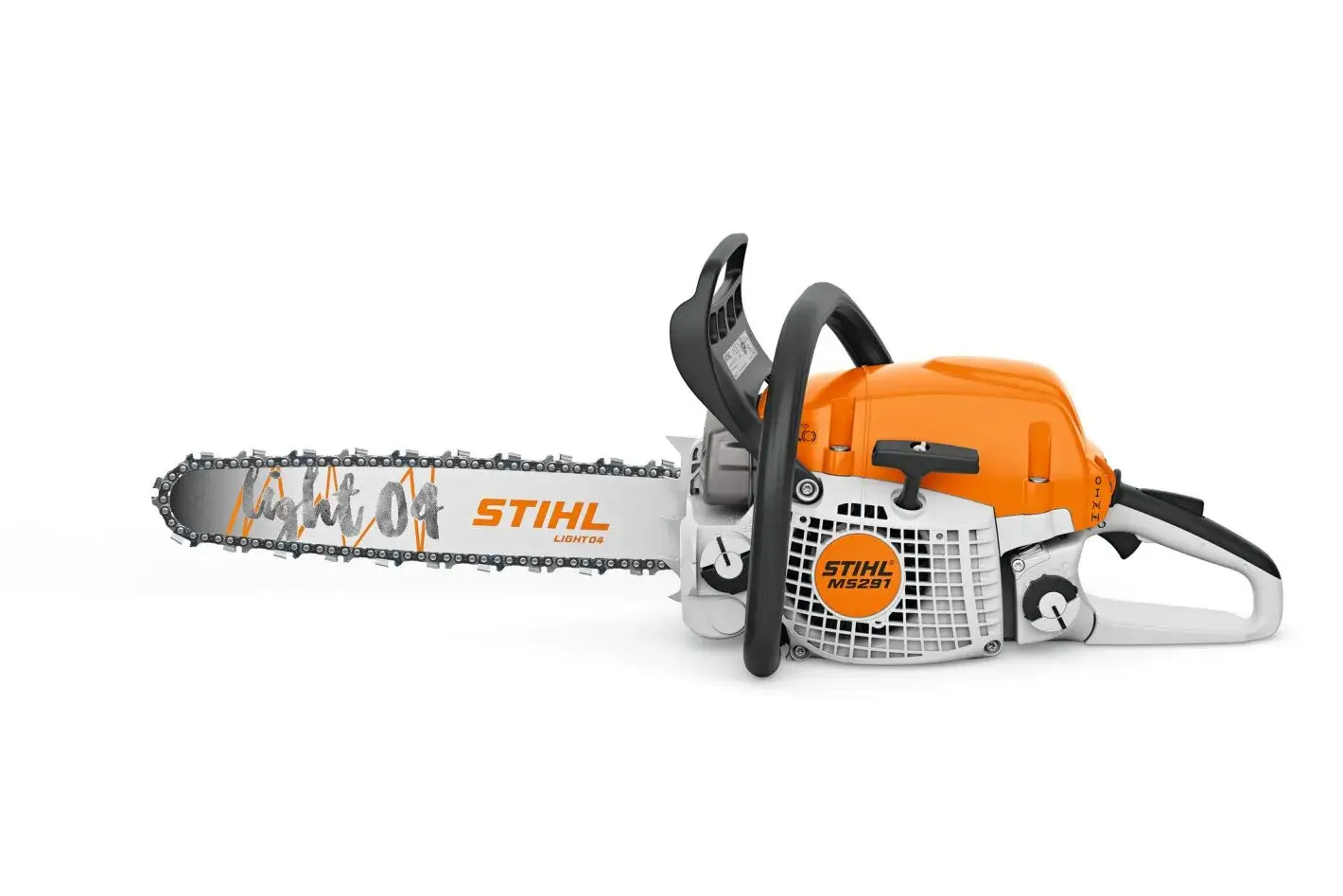 Stihl MS 291 en coupe dans un tronc de gros diamètre