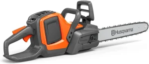 Husqvarna 240i : test et avis de cette tronçonneuse à batterie 36 V